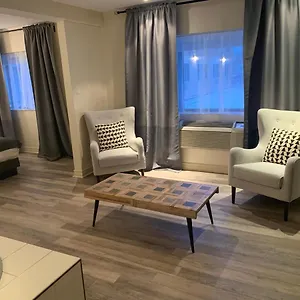 Newstar 3* Montréal