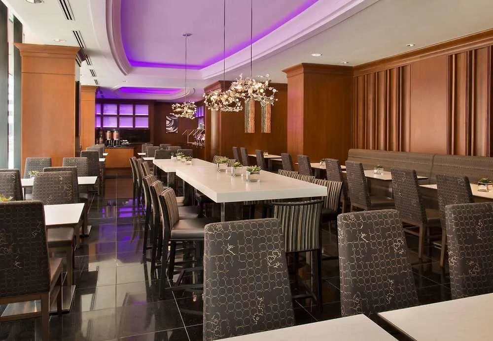 Residence Inn By Marriott Toronto Downtown / Entertainment District Otel