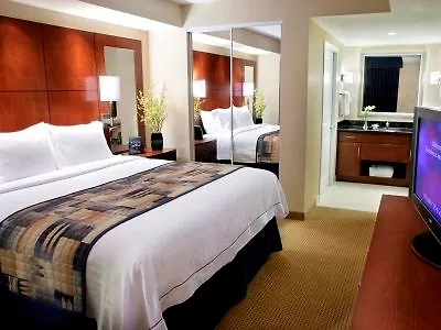 Residence Inn By Marriott Toronto Downtown / Entertainment District 4*,  Kanada