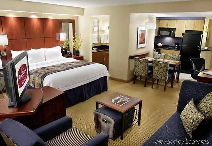Residence Inn By Marriott Toronto Downtown / Entertainment District 4*,  Kanada