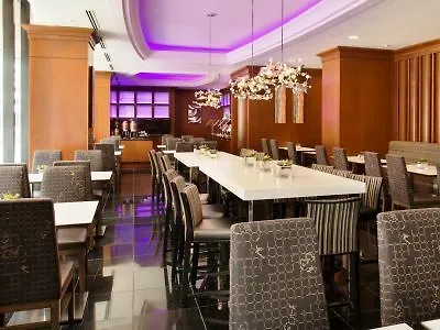 Residence Inn By Marriott Toronto Downtown / Entertainment District Otel
